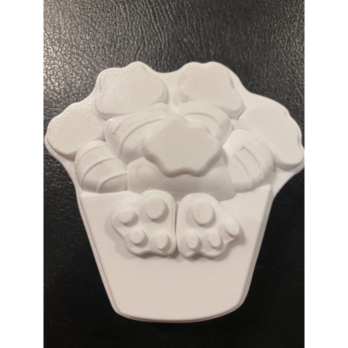 Tails Up Bunny Plastic Hand Mold