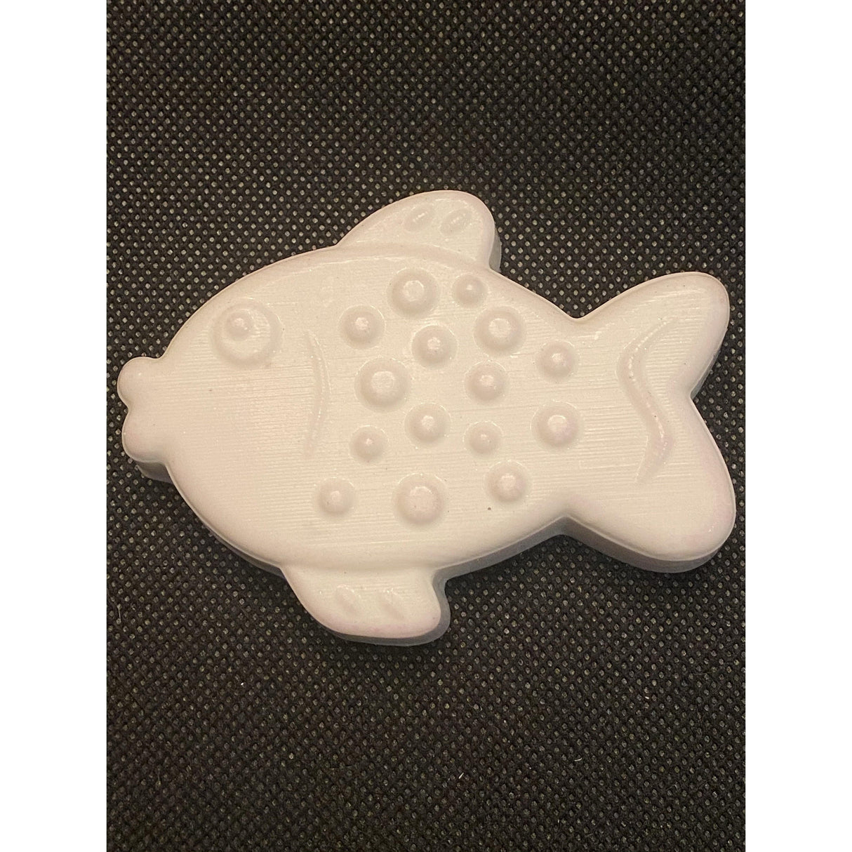 Fish with spots Plastic Hand Mold