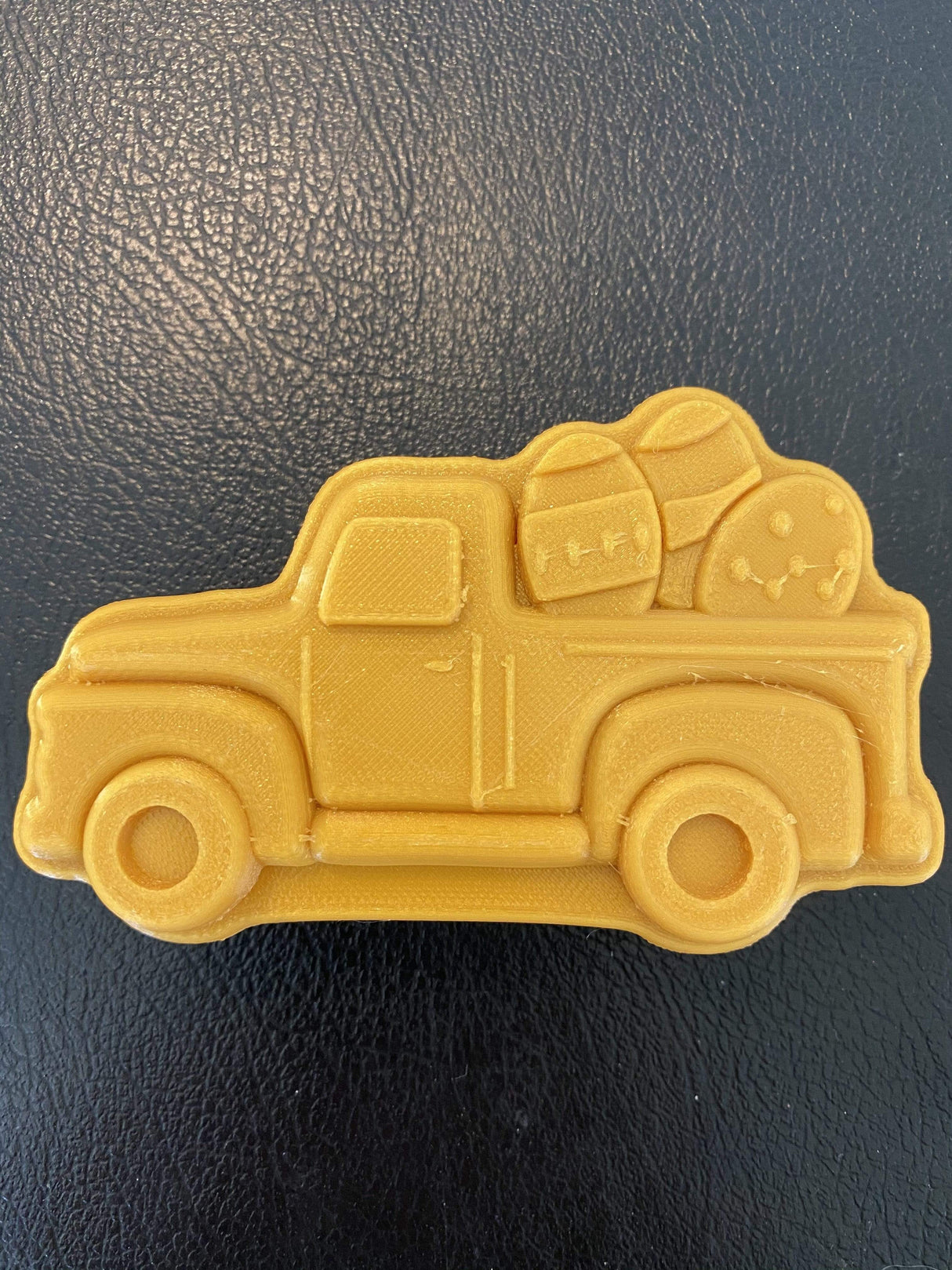 Pick-up Truck with Easter Eggs Plastic Hand Mold