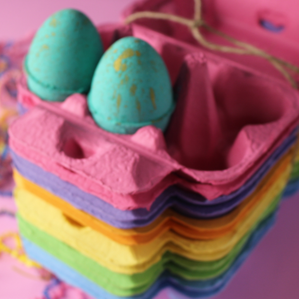 Rainbow Multi-coloured Egg Carton Pack